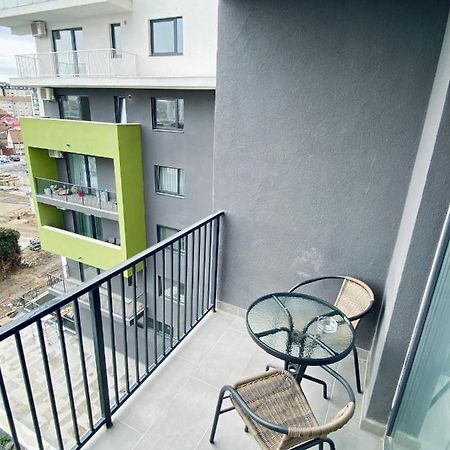 Happyhome Central Deluxe Apartments Oradea Exteriör bild