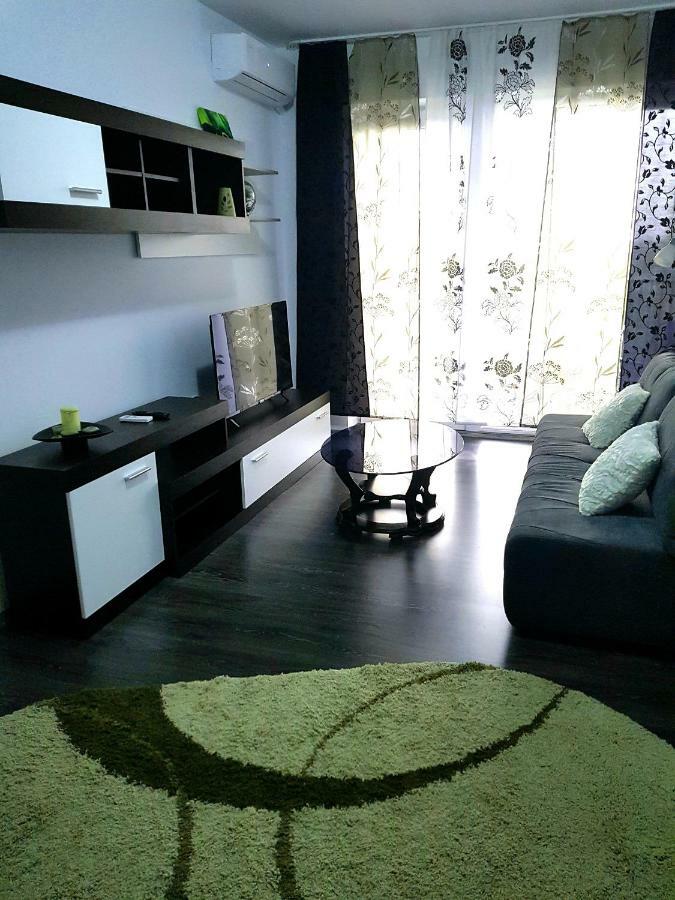 Happyhome Central Deluxe Apartments Oradea Exteriör bild