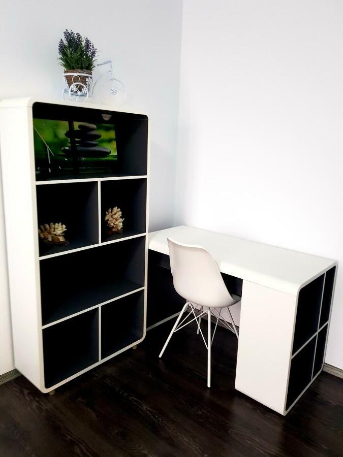 Happyhome Central Deluxe Apartments Oradea Exteriör bild