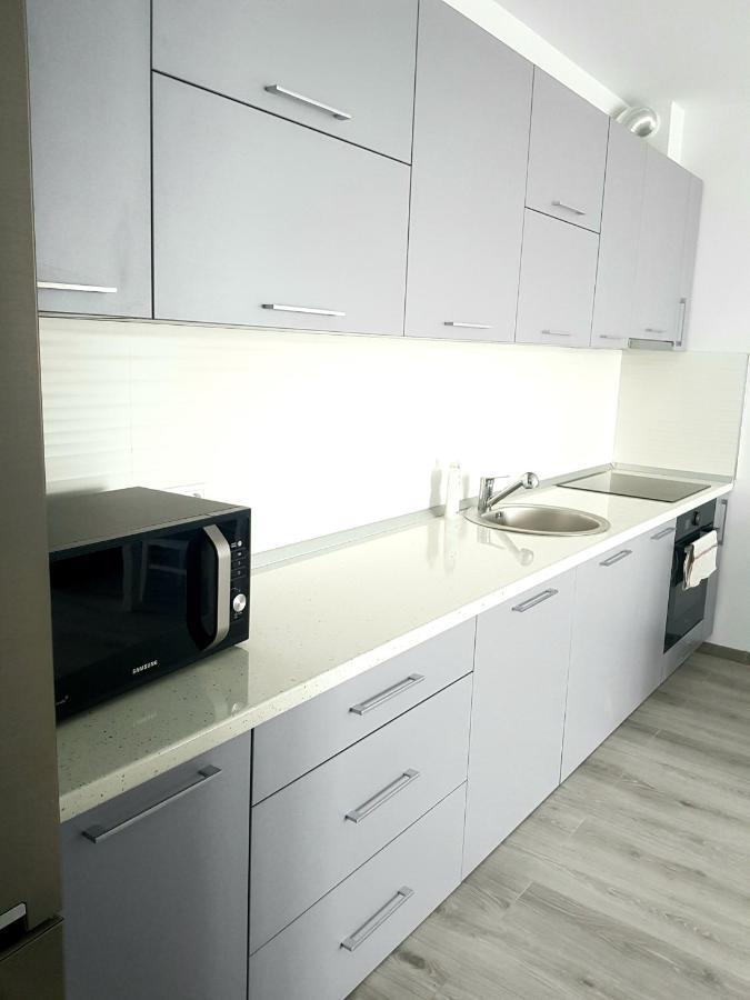 Happyhome Central Deluxe Apartments Oradea Exteriör bild