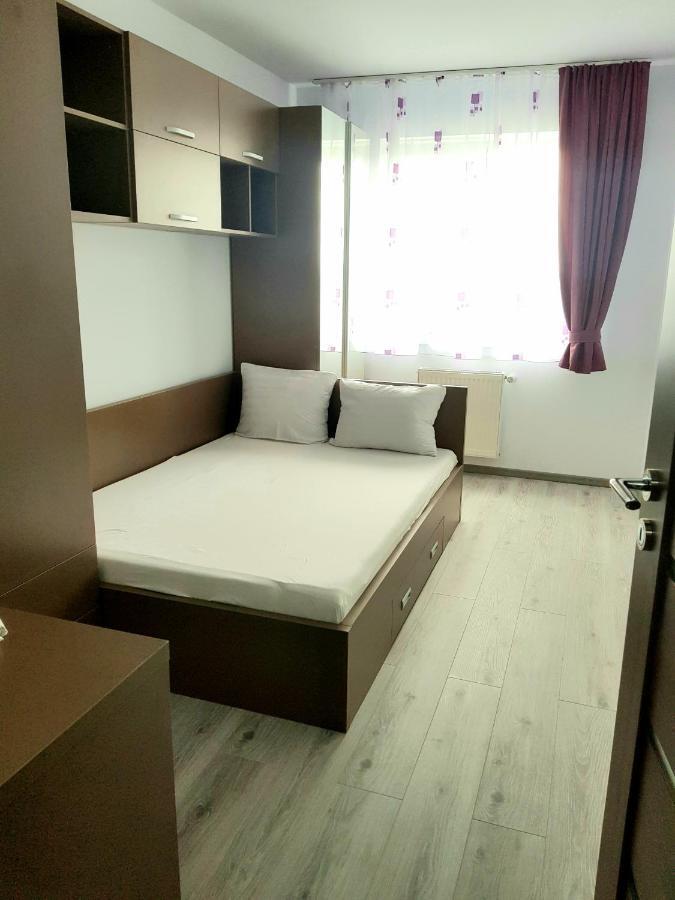 Happyhome Central Deluxe Apartments Oradea Exteriör bild